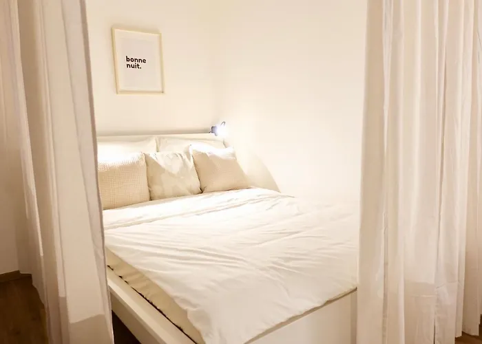 Modernes Apartment, Stadtnah, Stellplatz, Naehe Mosel