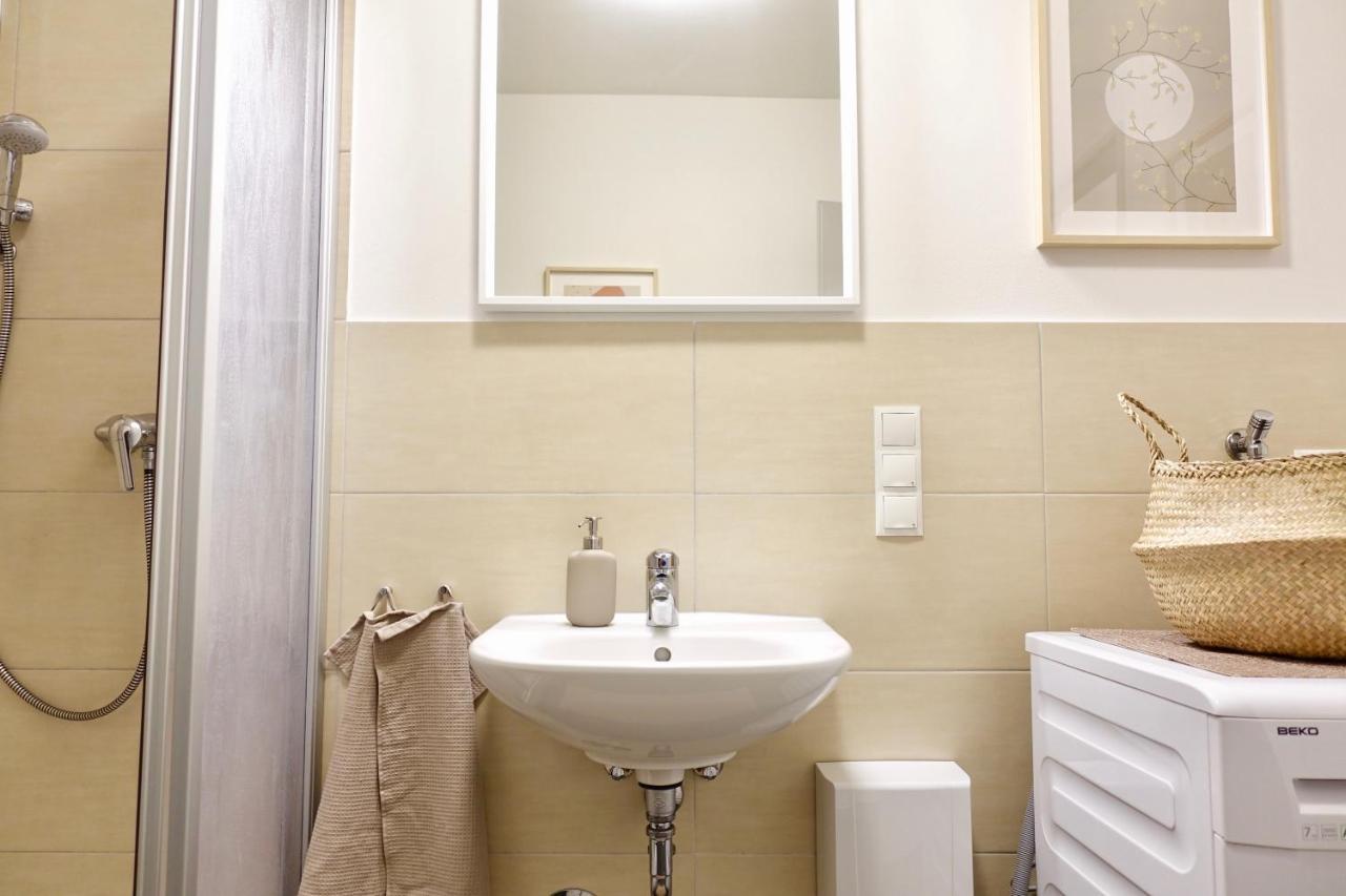 Modernes Apartment, Stadtnah, Stellplatz, Naehe Mosel Appartamento Coblenza