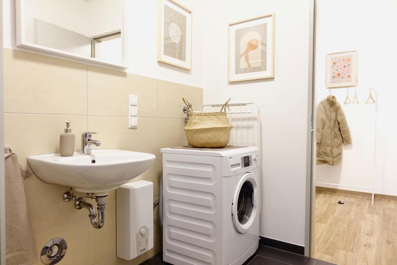 Appartamento Modernes Apartment, Stadtnah, Stellplatz, Naehe Mosel Coblenza